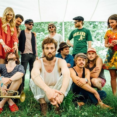 Photo of Edward Sharpe & The Magnetic Zeros