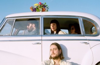 HONEYMOAN return with punchy new single ‘Super Emotional’