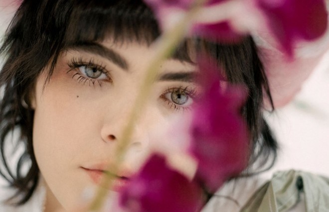 BENEE is heading to London